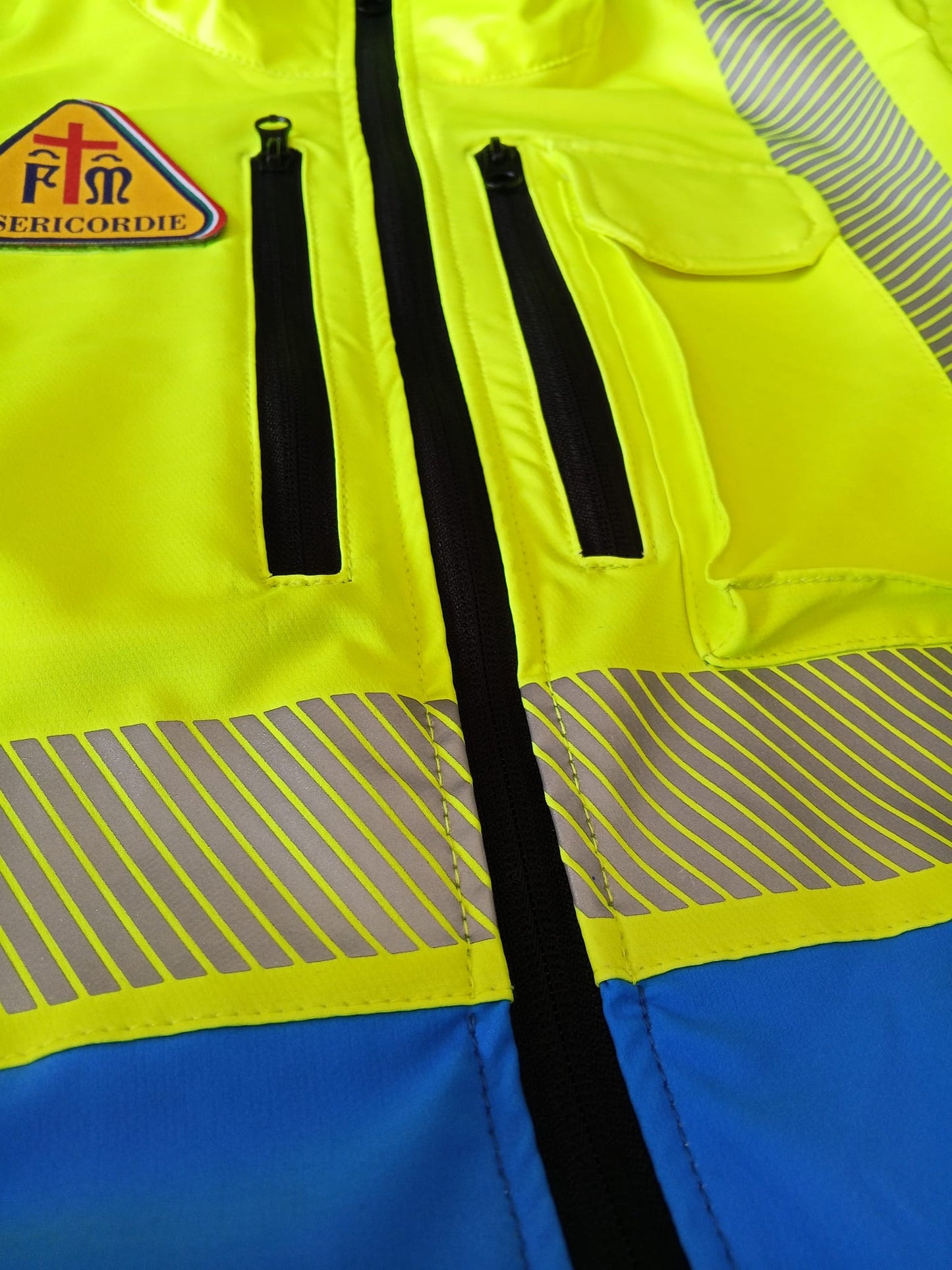 UNIFORME + TERMICA DELLA MISERICORDIA