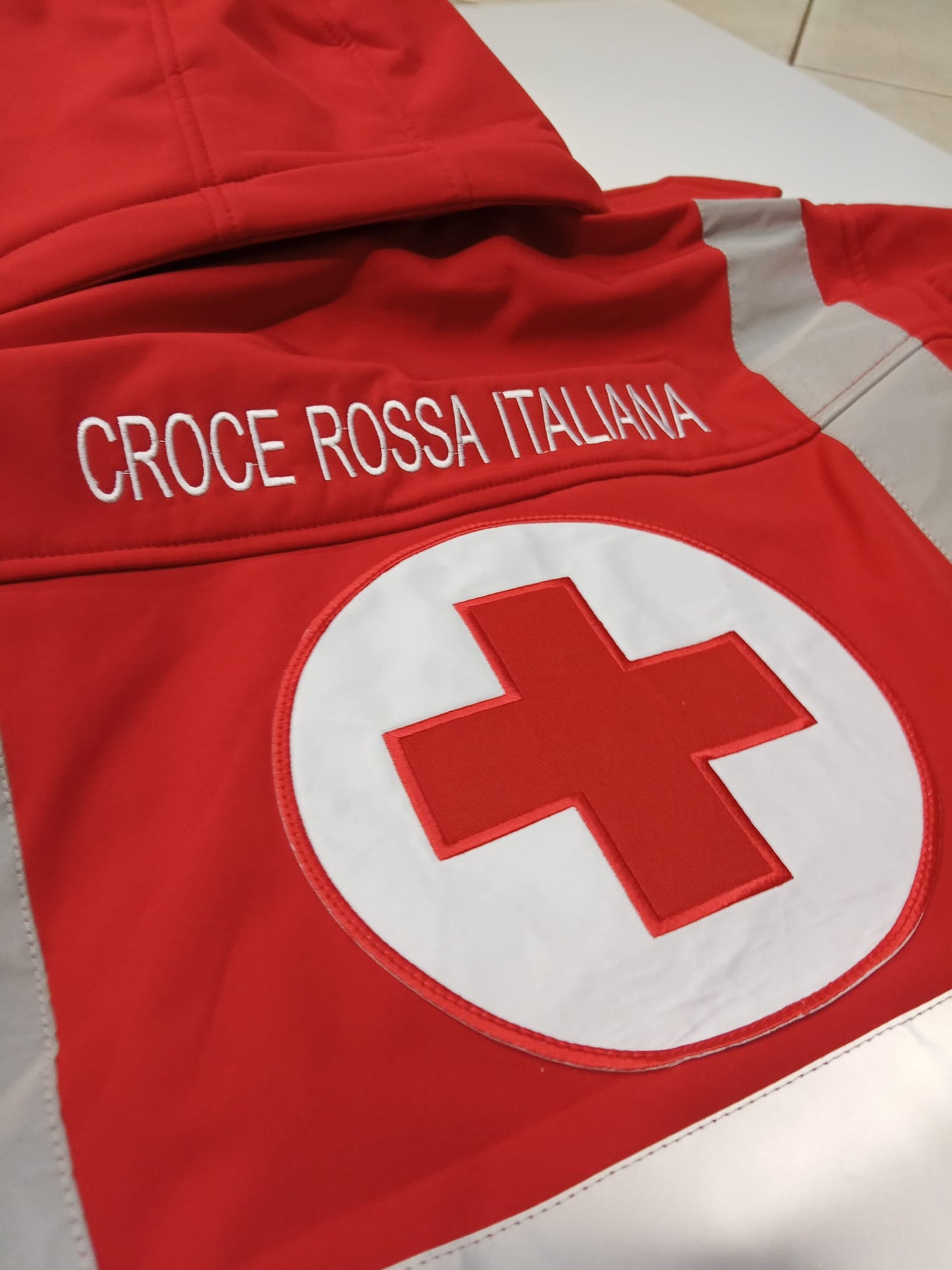 GIACCONE SOFTSHELL CROCE ROSSA ITALIANA