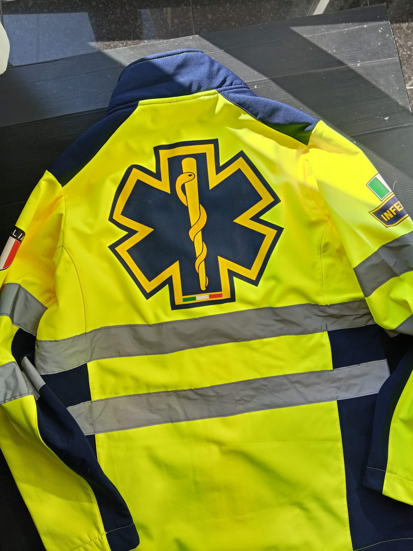 Giacca softshell alta visibiltà del 118 Soccorso Sanitario