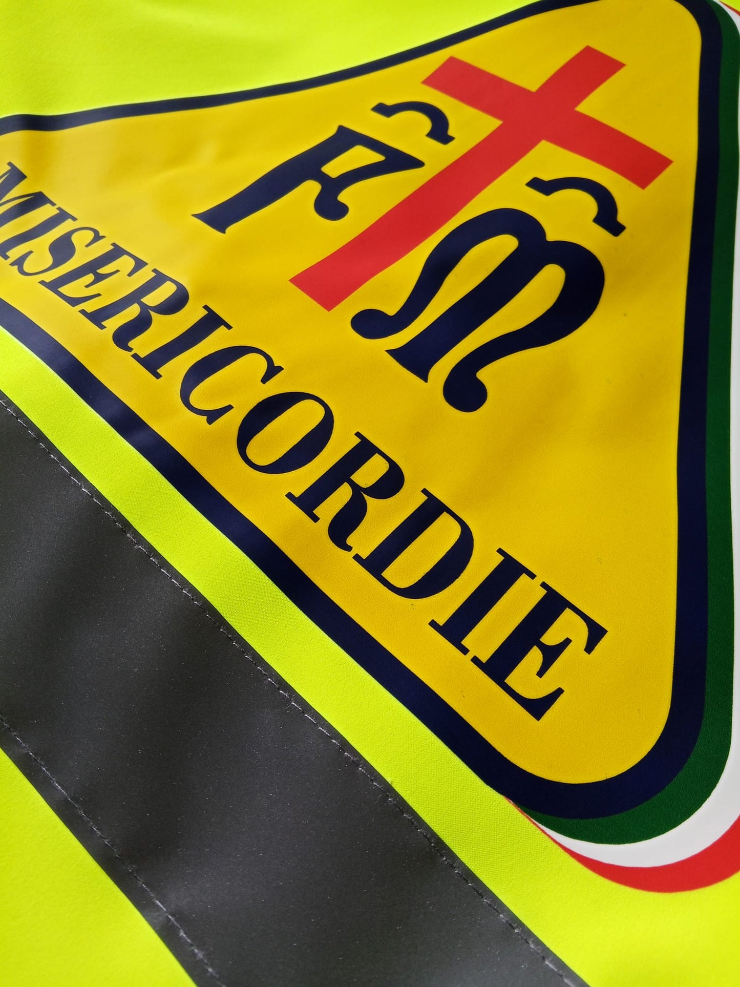 Giacca softshell alta visibiltà delle Misericordie