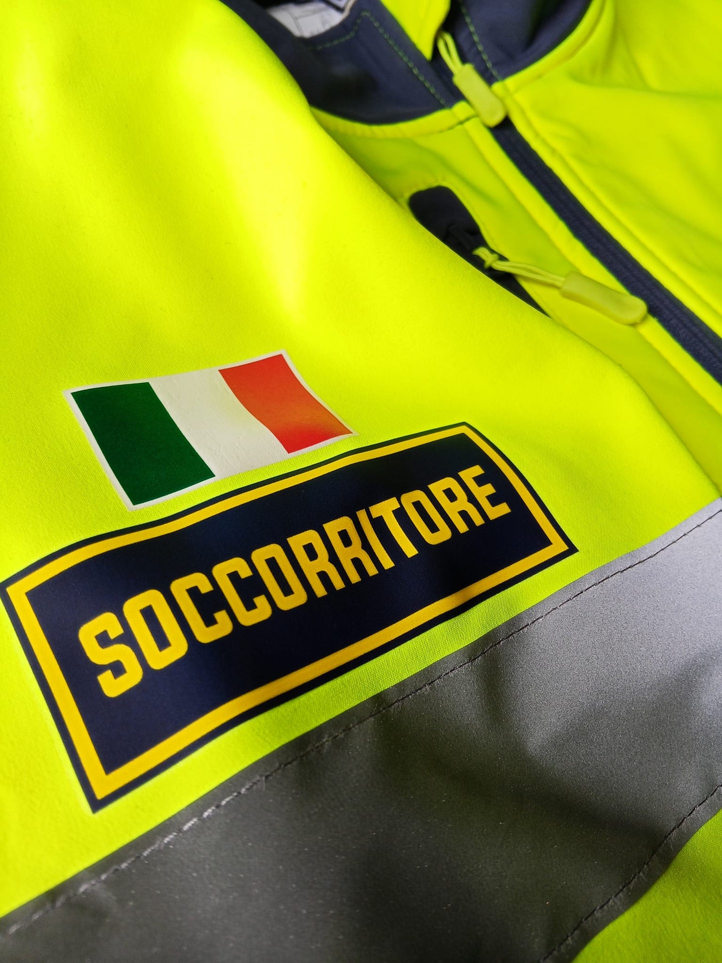 Giacca softshell alta visibiltà delle Misericordie
