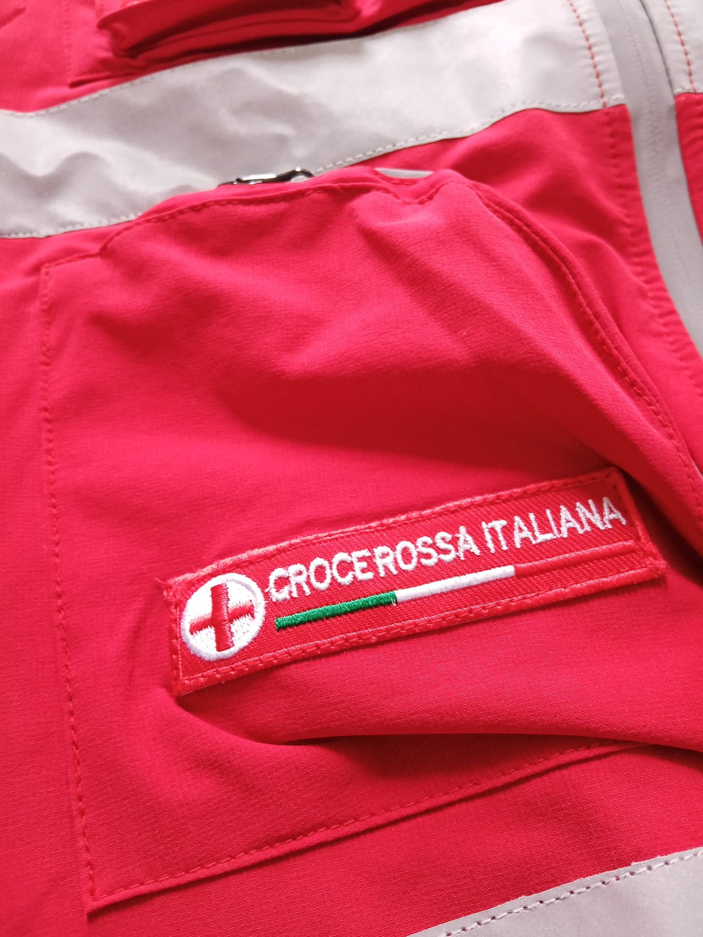 DIVISA DA INTERVENTO CROCE ROSSA